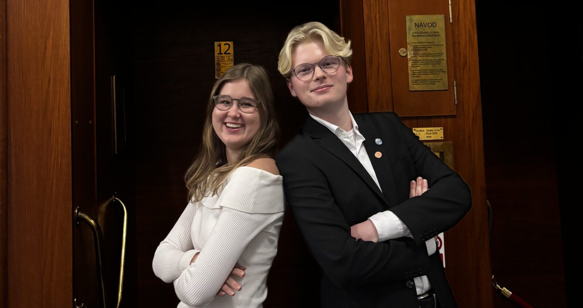 Štěpán Kroutil a Nikola Heckelová byli přijati do Pražského studentského summitu!